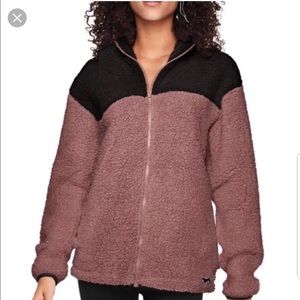 NWT VS PINK SHERPA FULL SLEEVE JACKET